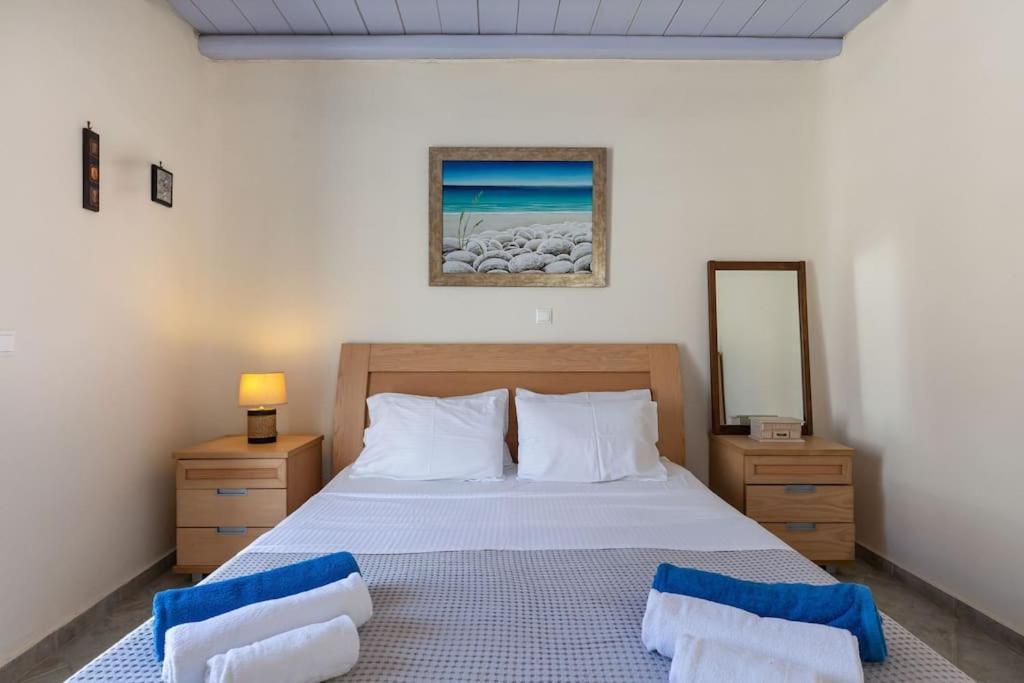 'nepheli' Mykonean Ornos (Mykonos)